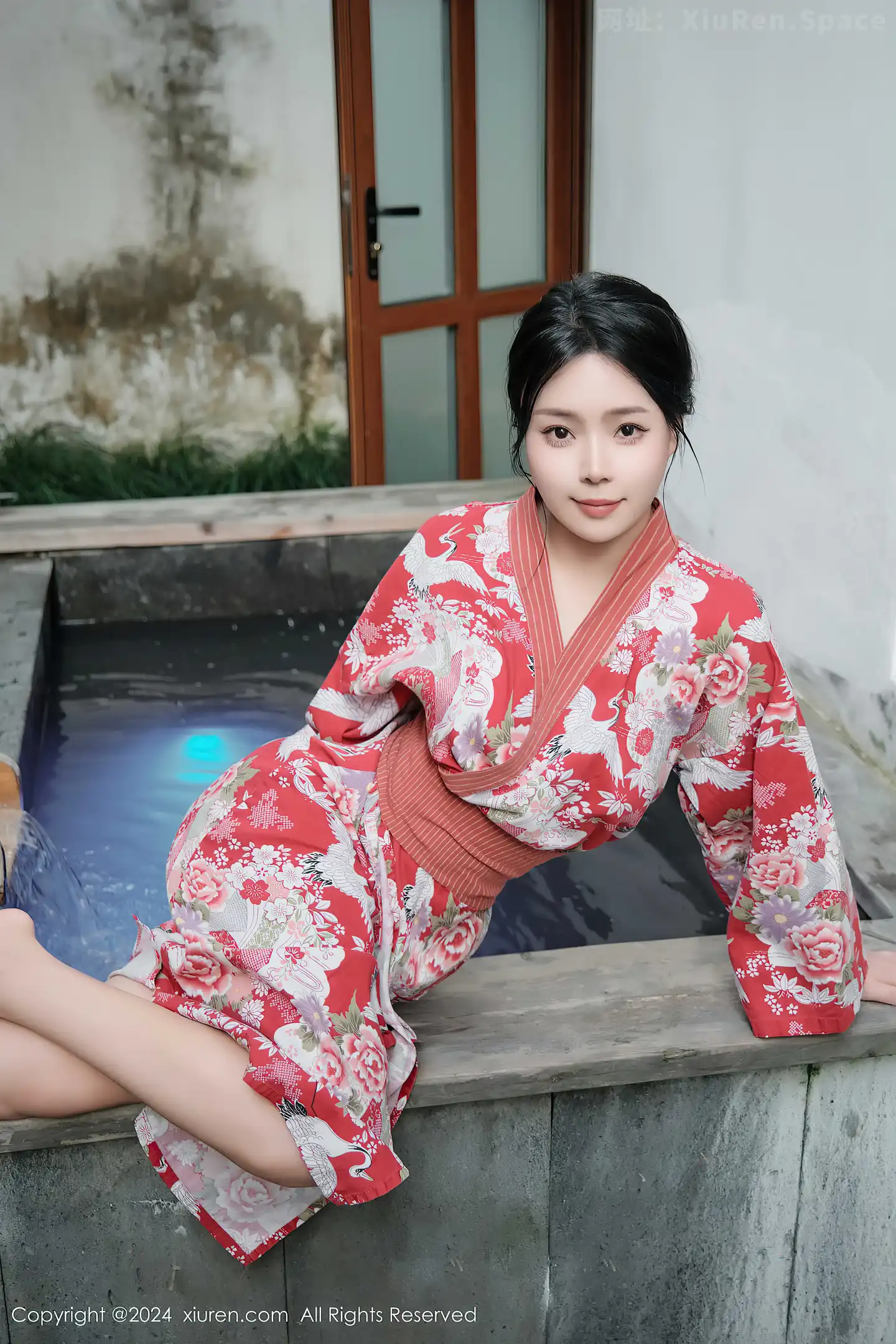 图片[5]-[XiuRen秀人网] VOL.9687 模特麦田温泉场景性感花色连衣裙半脱秀曼妙身姿惹火诱惑写真77P-秀人网官方网站